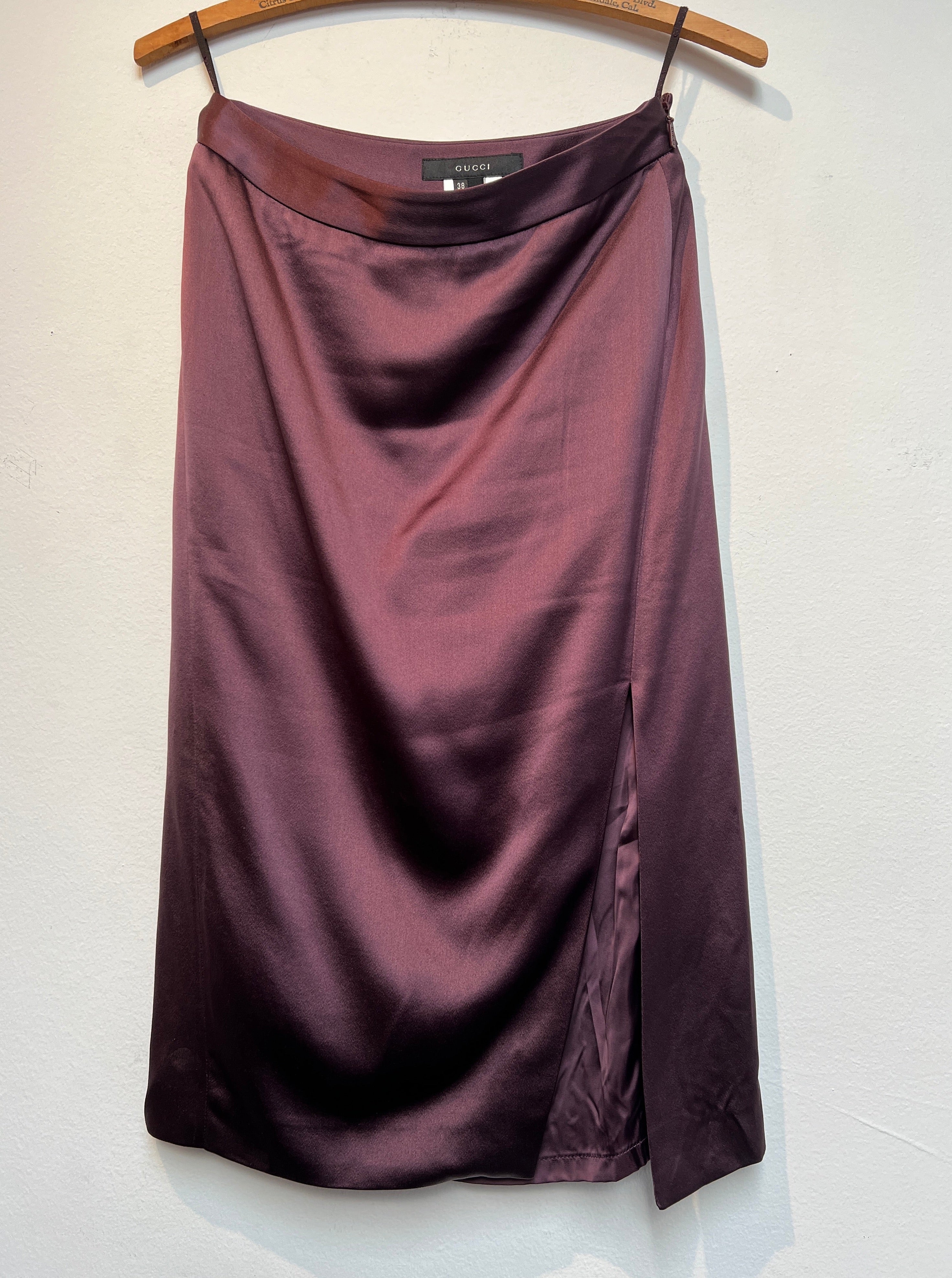 Gucci on sale burgundy skirt